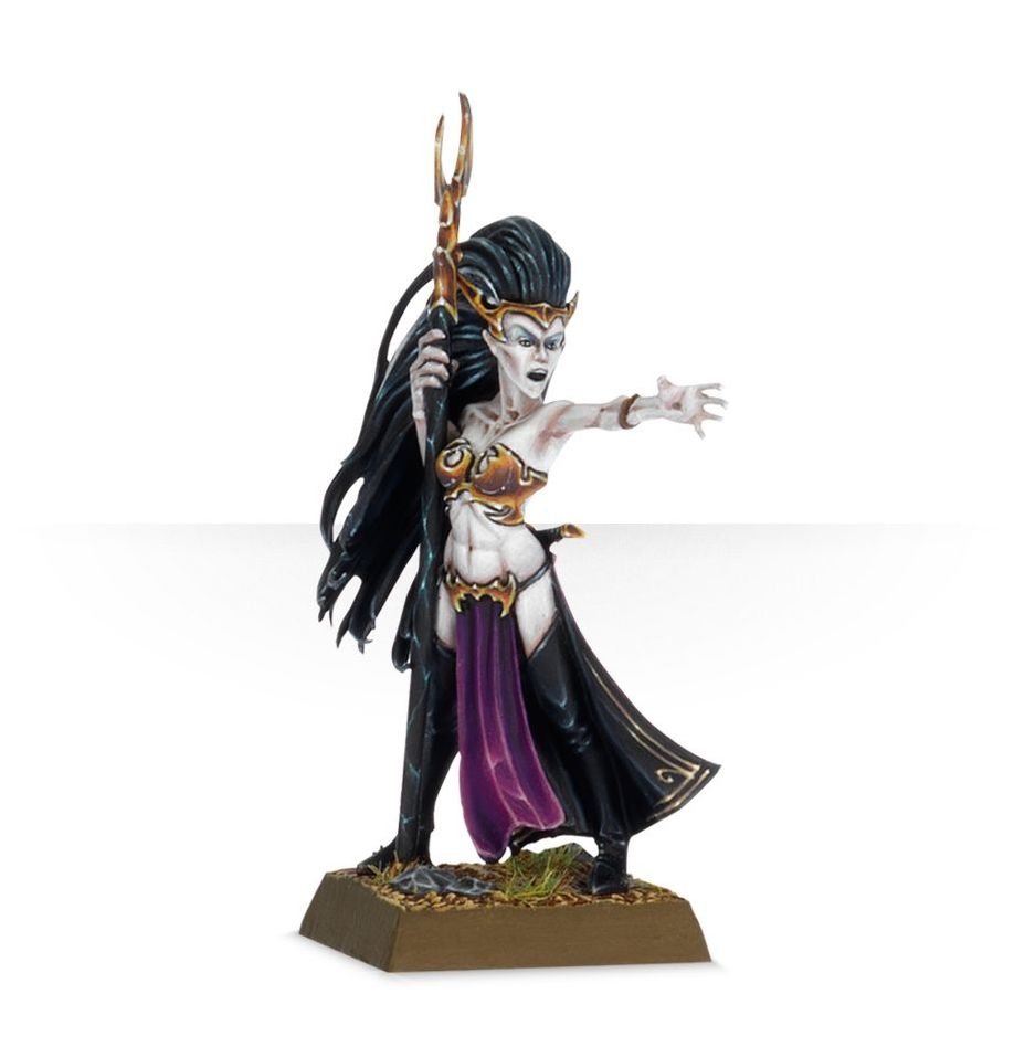 85-34 Dark Elf Supreme Sorceress